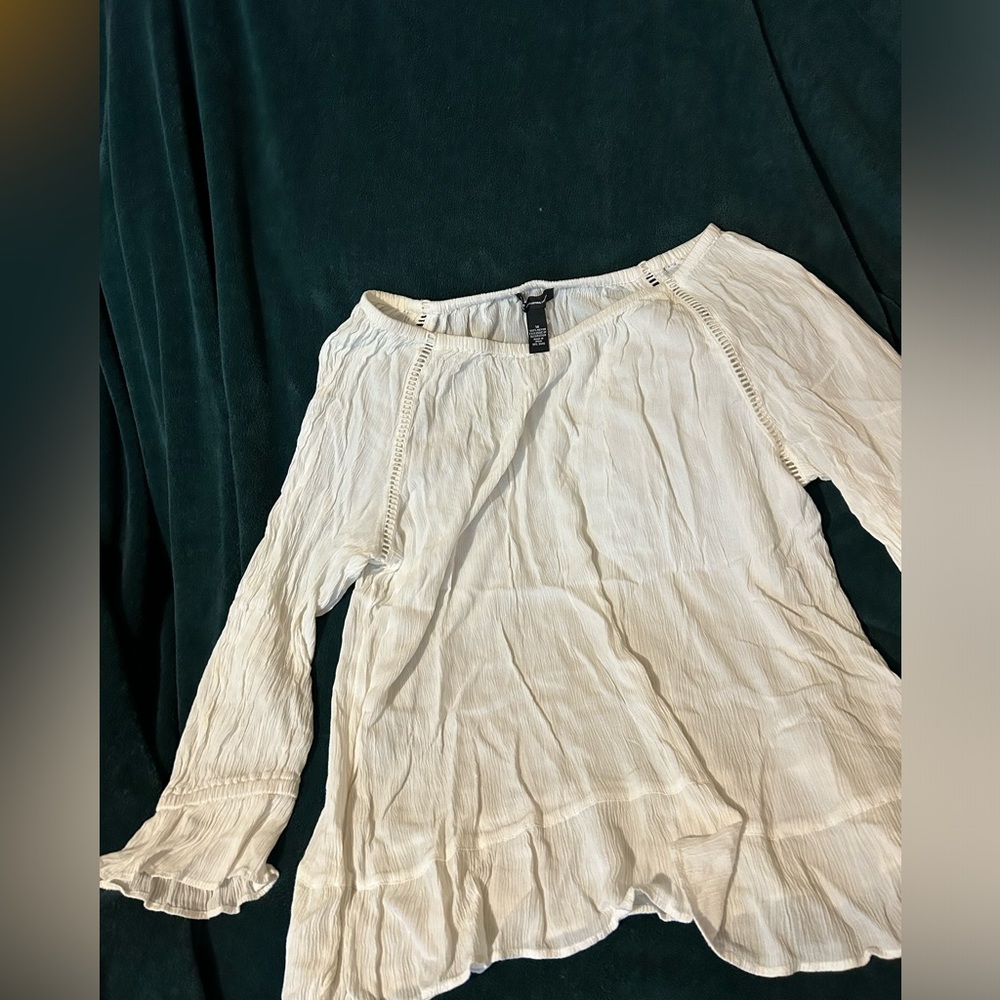 White long sleeve blouse